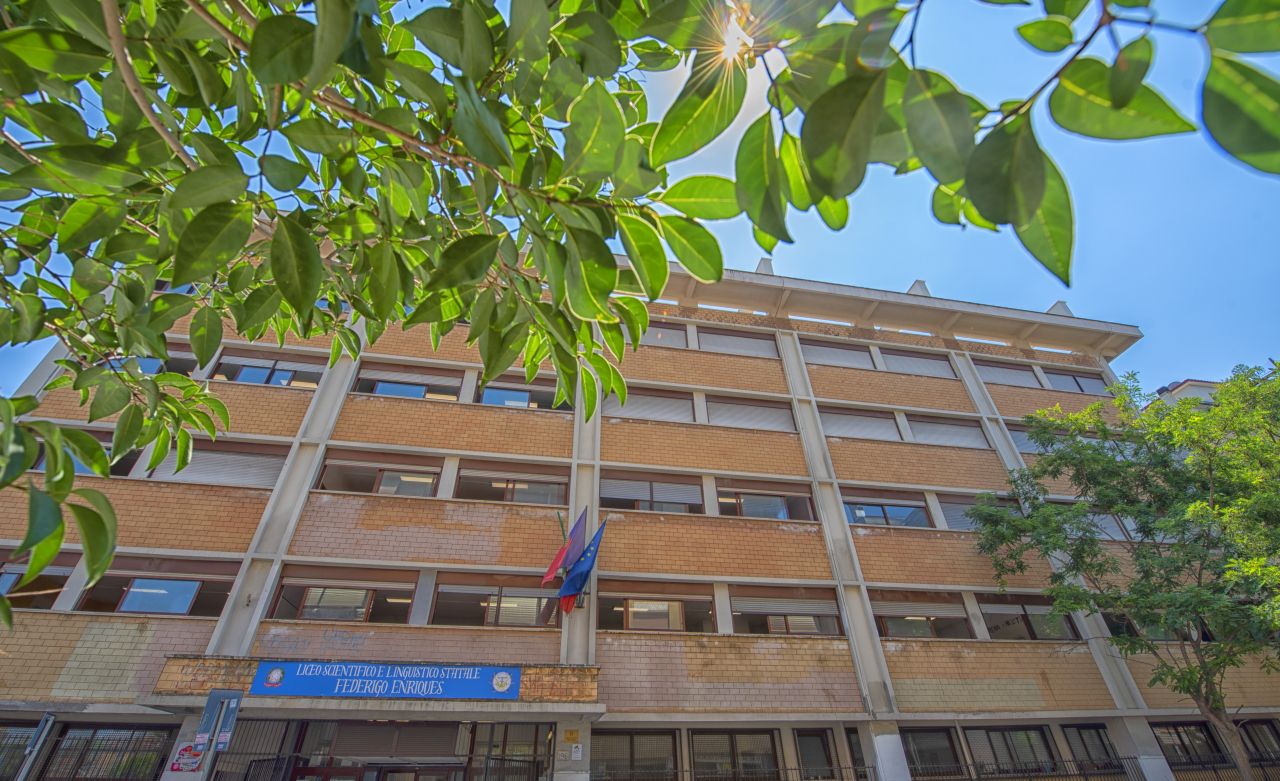 Le scuole superiori di Ostia